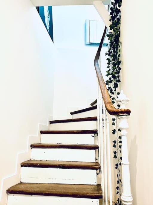 Unique Loft Apartment Located 15 Minutes From The Champs Elysees Saint-Ouen  Exteriör bild